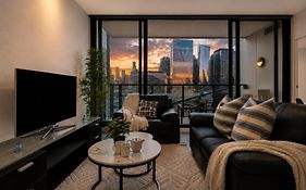Rooftop Pool 2Br Marvel Stadium • Free Parking